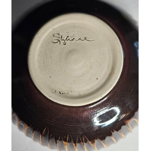 Coventry Parthenon Stoneware ribbed with brown candy glaze signed New - Picture 5 of 7